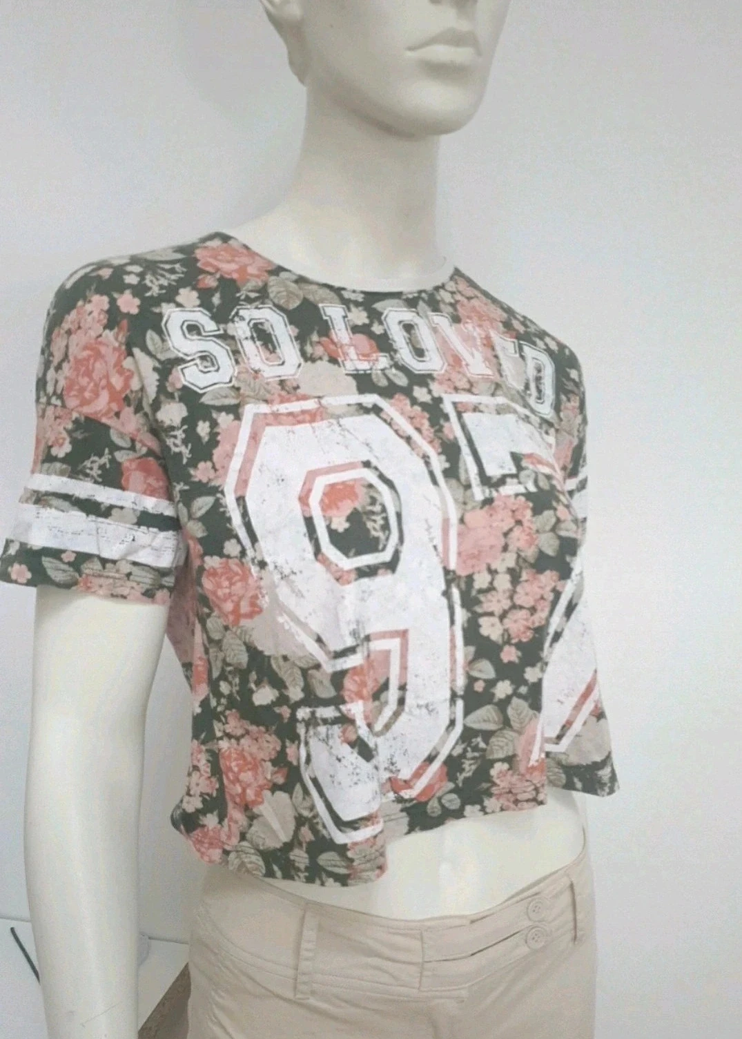 T-shirt court fleuri Cache Cache – Inscription 97